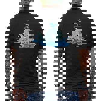 Une Jolie Baleine Nage Dans La Mer T-shirt imprimé au dos - Cadeauxyz