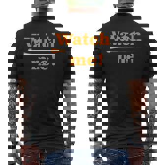 「 Watch Me 」最高の音楽監督に贈られる面白い音楽指揮者のミーム 「 Music Conductor 」 メンズTシャツ バックプリント - Kawaiitshirt