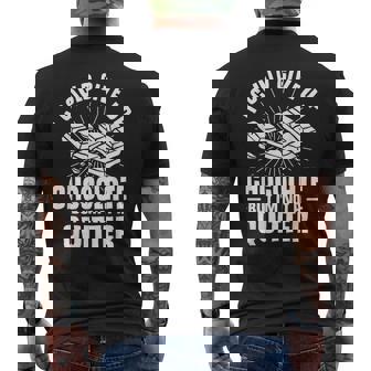 チョコレートはあきらめることができたけど禁煙者じゃない メンズTシャツ バックプリント - Kawaiitshirt