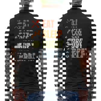 食べる寝るラグビーリピートラグビーコーチチームスポーツ メンズTシャツ バックプリント - Kawaiitshirt