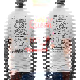 1975年11月 誕生日 この女王は1975年11月に生まれました メンズTシャツ バックプリント - Kawaiitshirt