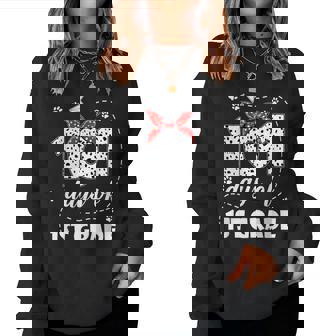 101 Days 1St Grade 100 Days School Dog 100Th Day Students Women Sweatshirt - Thegiftio