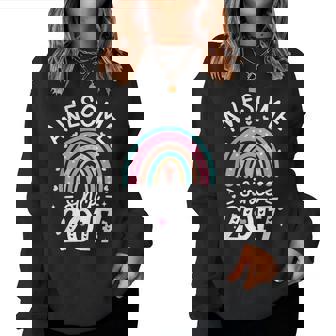 Awesome Since 2017 8Th Birthday Rainbow Born In 2017 Women Sweatshirt | Seseable FR