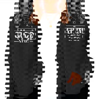 Dad Of Girl Est 2026 Logo Dad Father Daddy Girl To Be 2026 Women Sweatshirt | Seseable CA