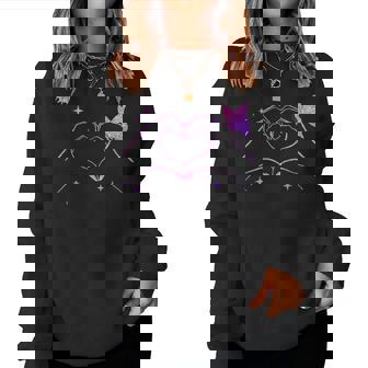 Heart Hands Taylor First Name Girl Vintage 80'S Pink Women Sweatshirt - Monsterry