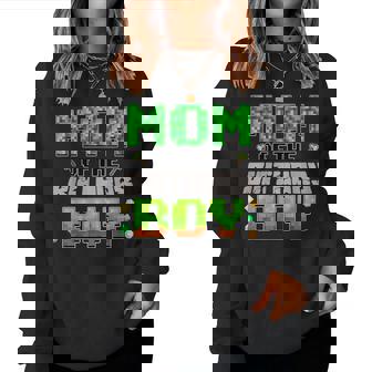 Mom Of The Birthday Boy Family Gaming Pixel Birthday Party Women Sweatshirt | Seseable CA