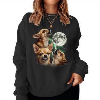Vintage 90S Chihuahua Howling At The Moon Chihuahua Dog Mom Women Sweatshirt - Thegiftio