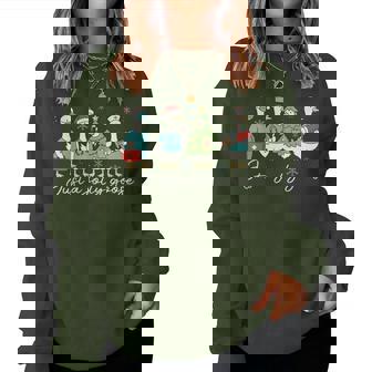 Christmas Just A Jolly Goose Nurse Cute Medical Staff Xmas Women Sweatshirt | Mazezy