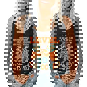 19歳の誕生日プレゼント 19歳 男性と女性、ビデオゲーム 2002年生まれ レディースタンクトップ - Kawaiitshirt