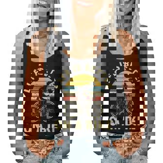 Cool Bicycle Quote Life Is Better On A Bike Ciclismo Bicicleta Cyc Cuello Camiseta sin mangas para mujer - Regaloses