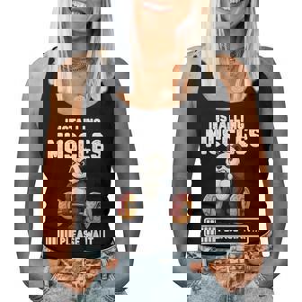 Instalando Músculos Panda Levantando Donuts Divertido Gimnasio Meme Camiseta sin mangas para mujer - Regaloses