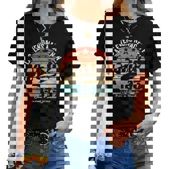 48 Años Cumpleaños Las Leyendas Nacen En Abril De 1975 Cuello Camiseta de mujer - Regaloses