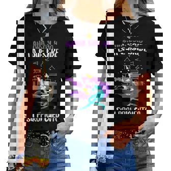 Ahoraoy Yo La Que Escribeu Propio Cuento 8 Marzo Día De Cuello Camiseta de mujer - Regaloses