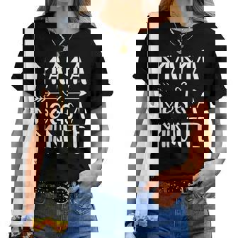 Mama Needs A Minute Cadeau Humoristique Pour La Fête Des Mères T-shirt femme - Cadeauxyz