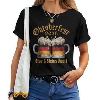 Oktoberfest 2025 6Tein Apart Beer Octubre Bebida Divertida Camiseta de mujer - Regaloses