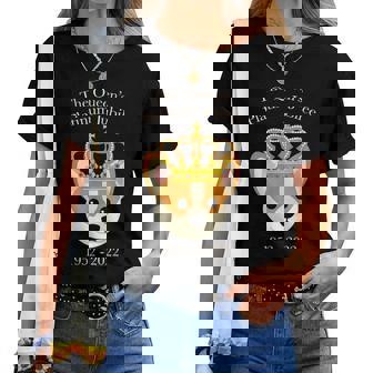 The Queen Platinum Jubilee Corgi Mit Krone Für Hundeliebhaber T-shirt Frauen - Seseable