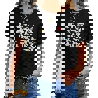 Retro Groovy Relaxicky Is Here Nom Amusant Pour La Fête Des Mères T-shirt femme - Cadeauxyz