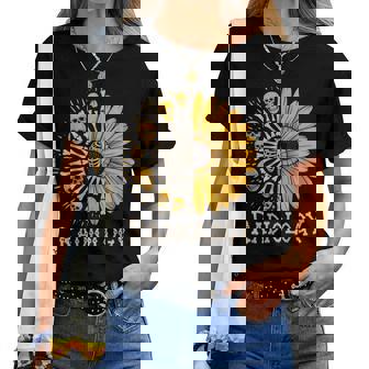 Sunflower Skeleton Radiology Technician Radiologist Women T-shirt | Mazezy