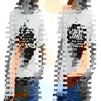 Queens Are Born In March T-shirt femme - Cadeauxyz