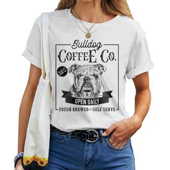 Retro English Bulldog Coffee Dog Mom Coffee Lover Women T-shirt - Thegiftio