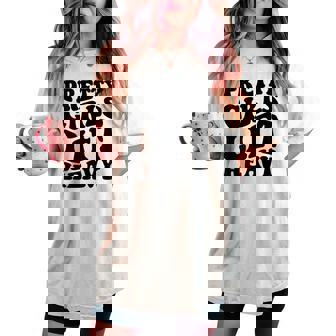 Pretty Girls Lift Heavy Gym Lover Vintage Workout Women's Oversized Comfort T-shirt - Monsterry