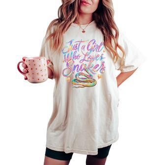 Snake Just A Girl Who Loves Snakes Women's Oversized Comfort T-shirt - Thegiftio UK