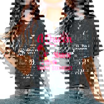 49歳の誕生日 ハイヒール A Queen Was Born In 3月 1976 レディースオーバーサイズコンフォートTシャツ - Kawaiitshirt