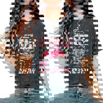 74歳 1952年2月 花柄 74歳 誕生日 男性 女性 レディースオーバーサイズコンフォートTシャツ - Kawaiitshirt