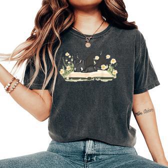 Cute Dragon Reading A Book For Books Nerds Girl Women's Oversized Comfort T-Shirt - Thegiftio UK