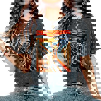 Expressionist Artsy Sphynx Cat Artistic Sphynx Cat For Men Women Girls Kids Women's Oversized Comfort Colors T-Shirt | Mazezy