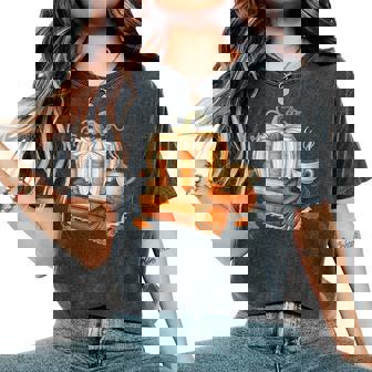 Fall Book Pumpkin Halloween Reading Book Lovers Men Women's Oversized Comfort T-Shirt | Seseable FR