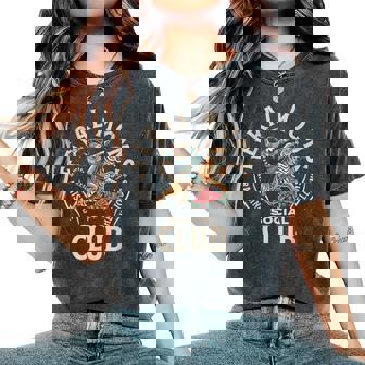 Feral Moms Social Club Vintage Feral Summer Mom Women's Oversized Comfort T-Shirt - Monsterry