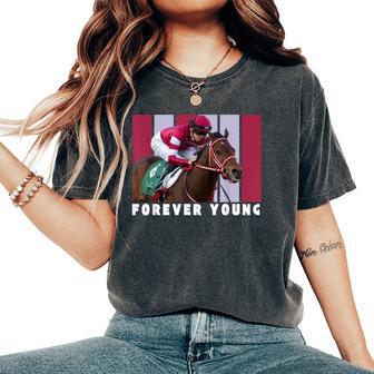 Forever Young Horse、競馬、デルマール、サンタアニタ レディースオーバーサイズコンフォートTシャツ - Kawaiitshirt