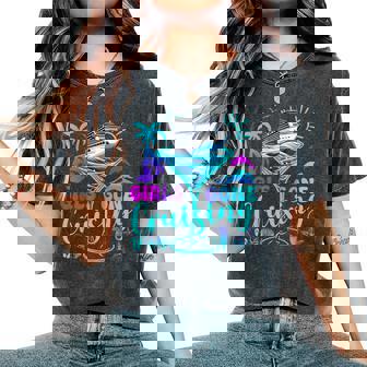 Girls Gone Cruising 2025 Vacation Trip Weekend Girl's Trip Women's Oversized Comfort T-Shirt - Thegiftio