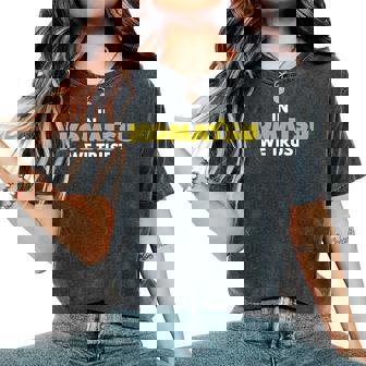 In Komatsu We Trust Dozer ブルドーザー キルドーザー トリビュート 長袖tシャツ レディースオーバーサイズコンフォートTシャツ - Kawaiitshirt