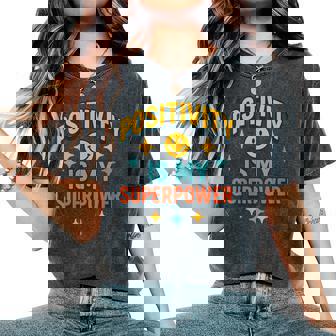 La Positividad Es Miuperpoder Retro Cara Felizibraciones Positivas Cuello Camiseta extragrande cómoda para mujer - Regaloses