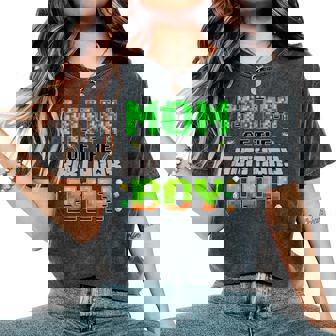 Mom Of The Birthday Boy Family Gaming Pixel Birthday Party Women's Oversized Comfort T-Shirt | Seseable FR