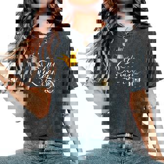 The Queen Is 50 Birthday Party 50Th Birthday Favoloso T-shirt comoda oversize da donna - Novitaregali