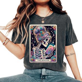 The Reader Tarot Card Book Lover Librarian Read Women's Oversized Comfort T-Shirt - Thegiftio UK