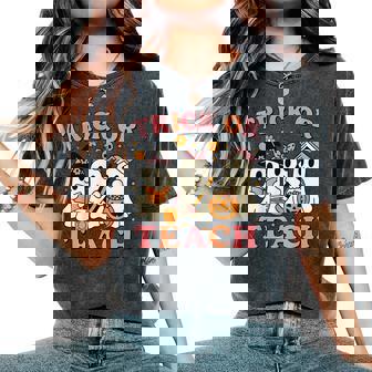 Teacher Halloween Trick Or Teach Cute Ghost Coffee Pumpkins Women's Oversized Comfort T-Shirt | Mazezy