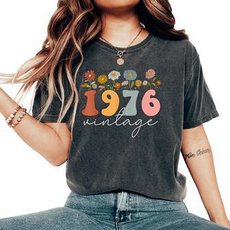 Vintage 1976 Wildflower Floral 48Th Birthday Girls Women's Oversized Comfort T-Shirt - Thegiftio UK