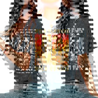 Wild Flowers Wild Horses Sunset s Nature Women's Oversized Comfort T-Shirt | Seseable FR