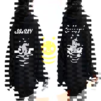 Mignonne Petite Abeille Drôle Minimaliste Bee Happy Sweat à capuche oversize pour femme avec imprimé dans le dos - Cadeauxyz