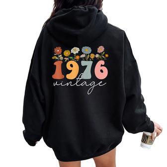 Vintage 1976 Wildflower Floral 48Th Birthday Girls Women Oversized Hoodie Back Print - Thegiftio UK