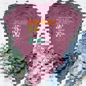 Footbagger Hero Myth Legend Footbag Player Footbag Freestyle Women's Heather T-Shirt | Mazezy