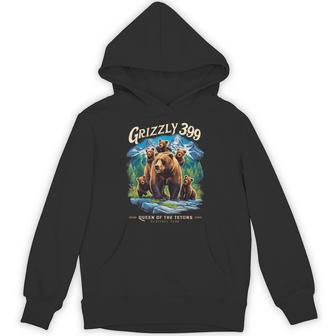 Grizzly 399 Bear Lovers Queen Of The Tetons National Park Hoodie | Mazezy