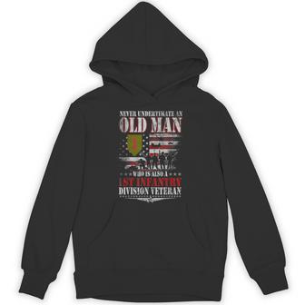 Never Underestimate An Old Man 1St Infantry Division Veteran Hoodie | Mazezy