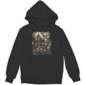 Vintage Deer Graphic Retro 90S Wildlife Aesthetic Outdoorsy Hoodie - Monsterry