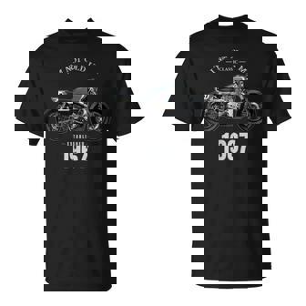 57 歳の誕生日男性オートバイ バイクに乗る人 1967 Tシャツ - Kawaiitshirt
