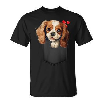 Adorable Chien Dansotre Poche Cavalier King Charlespaniel T-Shirt - Cadeauxyz